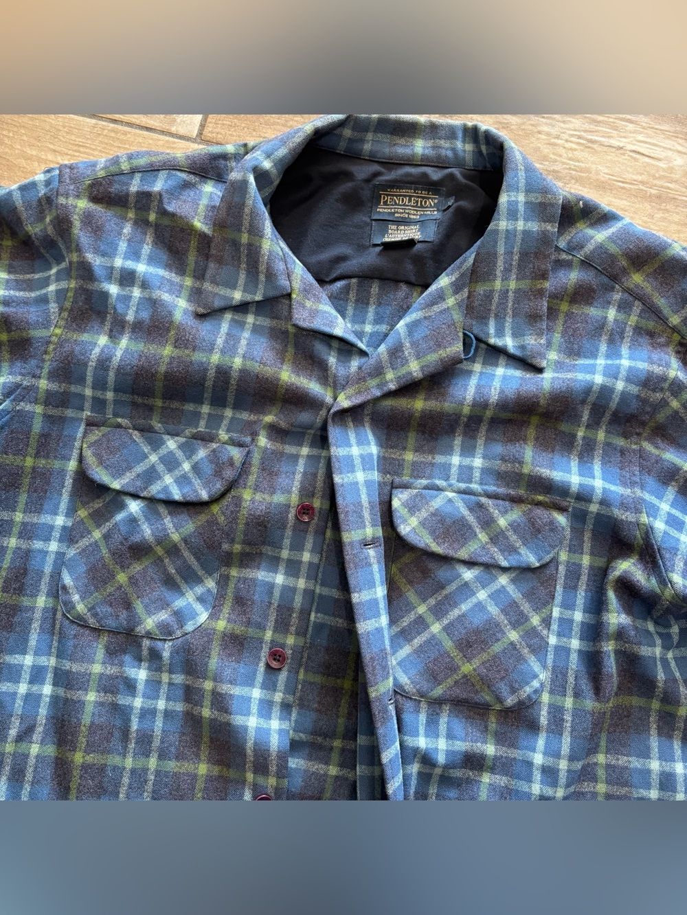 Pendleton The Original Board Shirt Mens L Blue Plaid Wool Flannel Button-Up - Picture 2 of 7